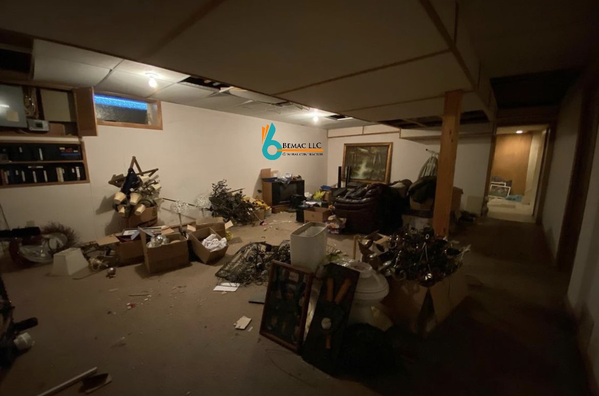basement before (2)